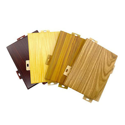 Hojas de aluminio perforadas de madera emuladoras de 1,5 mm-6 mm de espesor para decoración interior