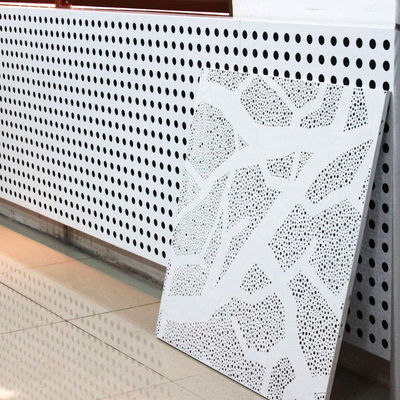 Paneles de aluminio perforados a prueba de fuego, paneles decorativos de aluminio para revestimiento de paredes de construcción