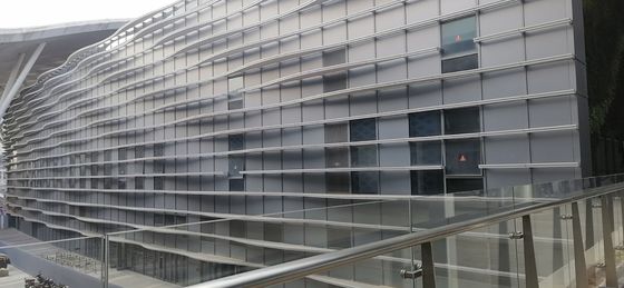 Precio de fábrica Pared de cortina de aleación arquitectónica de interior y exterior
