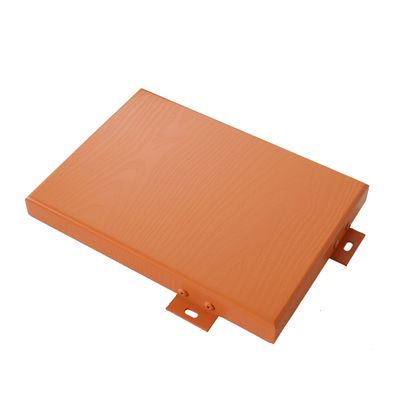 Paneles de revestimiento de aluminio resistentes a la intemperie con color de madera artificial para la decoración de edificios