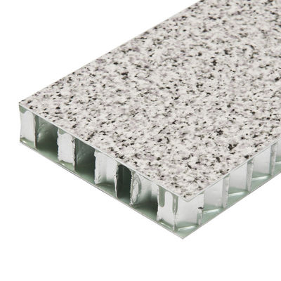 Paneles compuestos de núcleo de panal de aluminio para sistemas de paredes cortinas