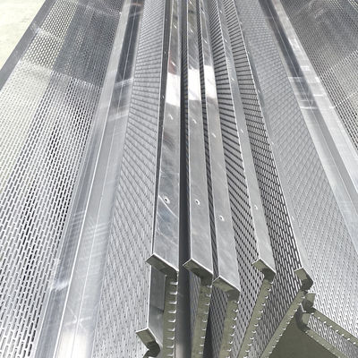 Las hojas de aluminio perforadas de diseño especial cortadas por láser personalizadas para decoración de pantalla de fachada de ventilación